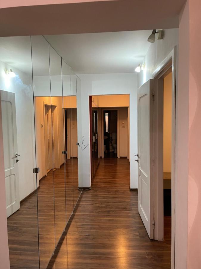 Majestic Luxury Apartment Close To Presidential Palace Boekarest Buitenkant foto